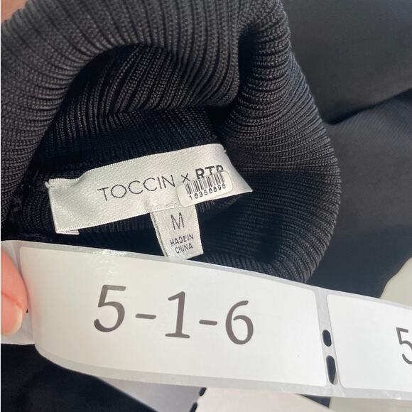 Toccin‎ x RTR Dress Womens Medium Black Knit Sweater Racer Midi Cutout Back - Picture 5 of 13